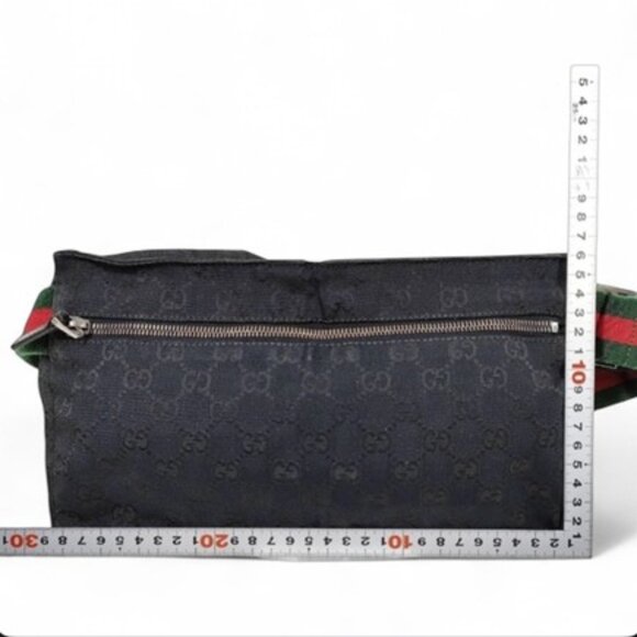 Gucci Black Crossbody BumBag with Green and Red Strap🖤💚❤️ - Picture 2 of 7